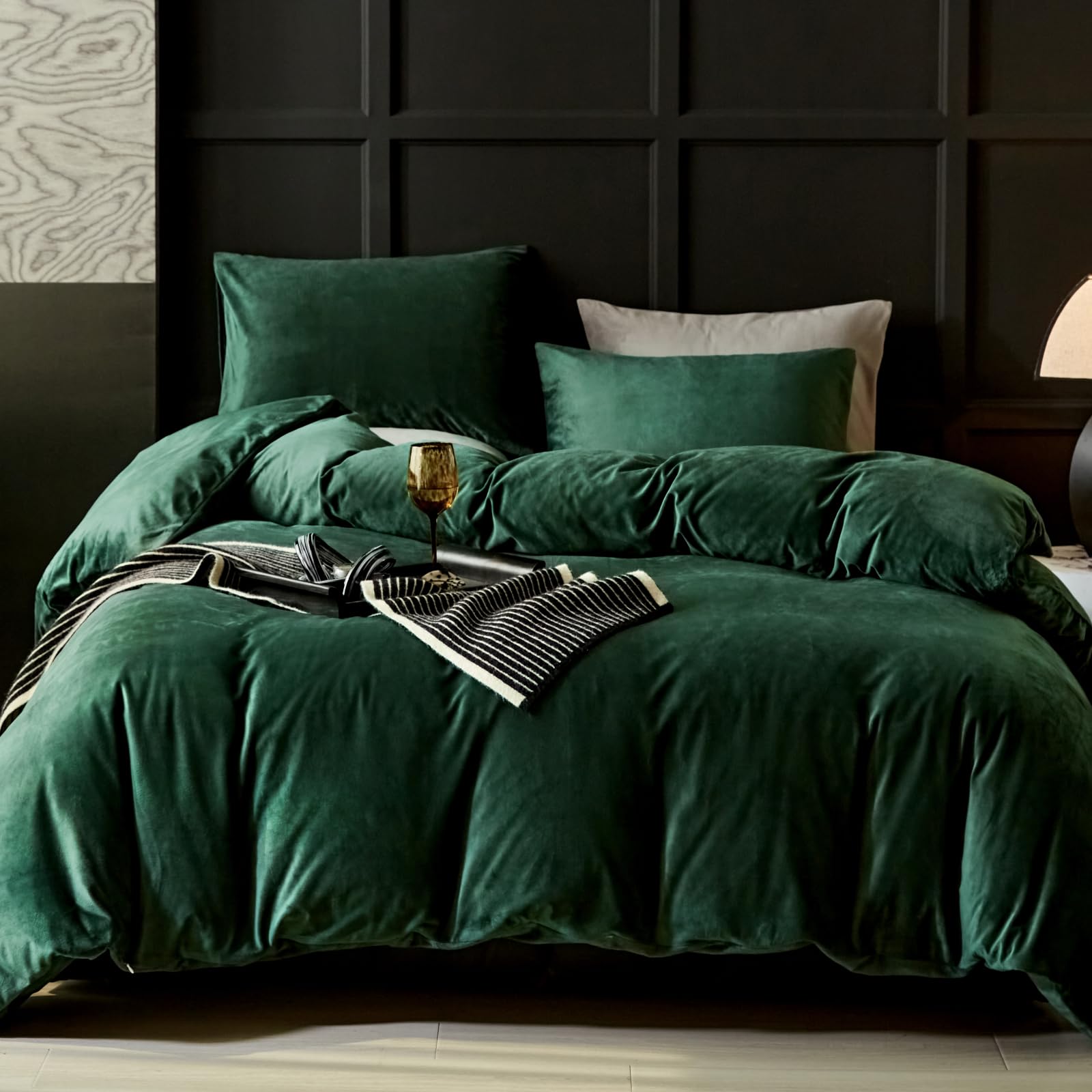WARMDERN Emerald Green Velvet Duvet Cover Queen Size Flannel Duvet Cover Bedding Sets 3pcs Ultra Soft Luxury Textured Modern Crystal Velvet Duvet Covers with Zipper Closure(Emerald Green Queen)
