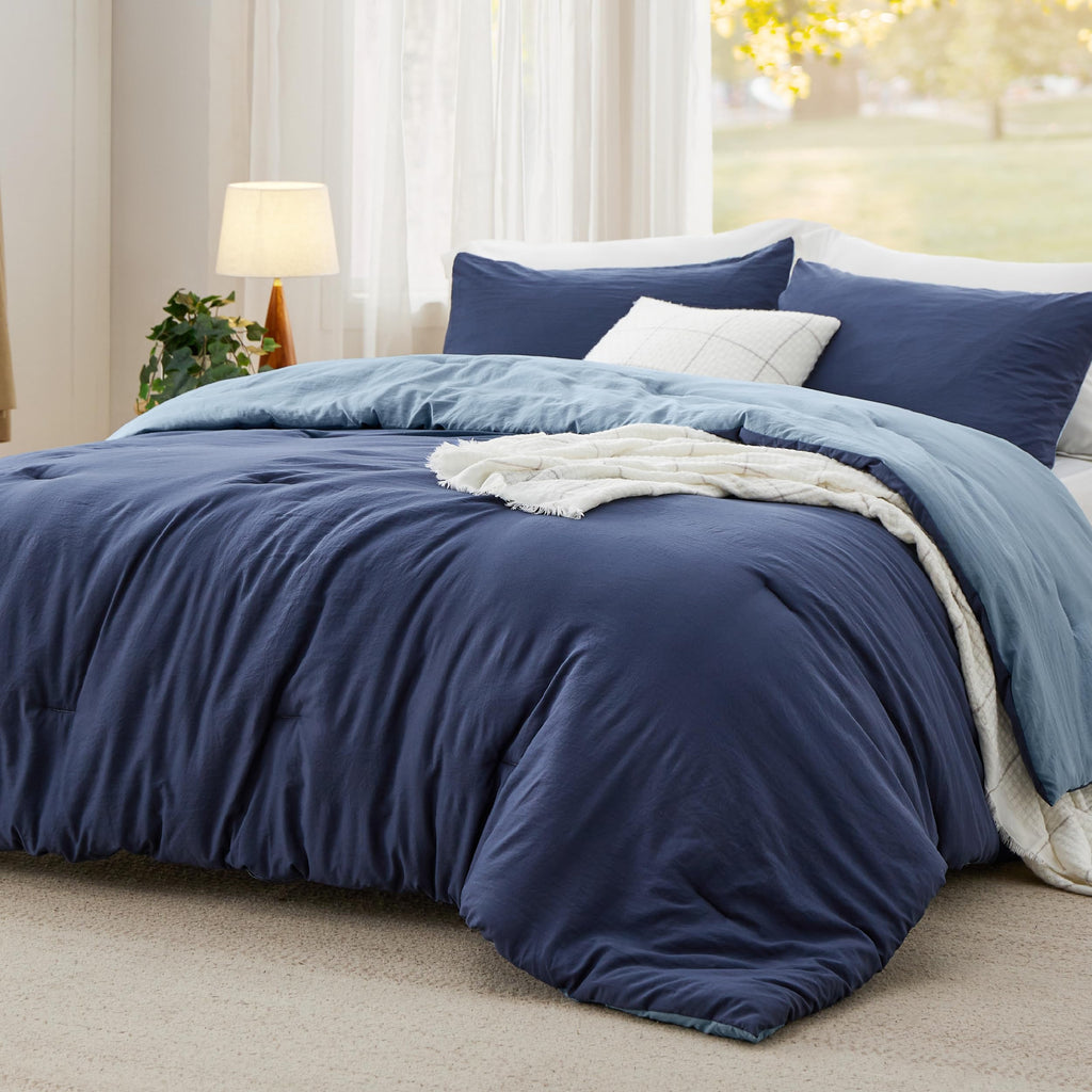 Bedsure California King Comforter Set Reversible Navy Soft Prewashed Bed Comforter for All Seasons 3 Pieces Warm Bedding Sets 1 Lightweight Comforter (104"x96") and 2 Pillowcases (20"x36")